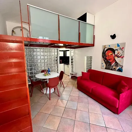Casa De Amicis - Vicino Metropolitana Apartment *