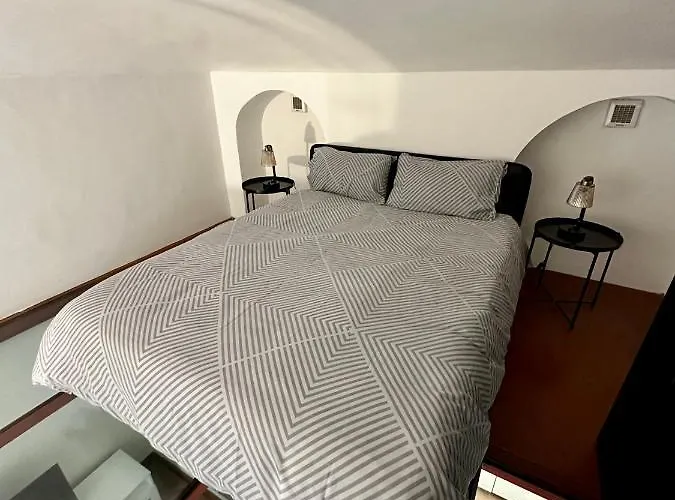 Casa De Amicis - Vicino Metropolitana アパート